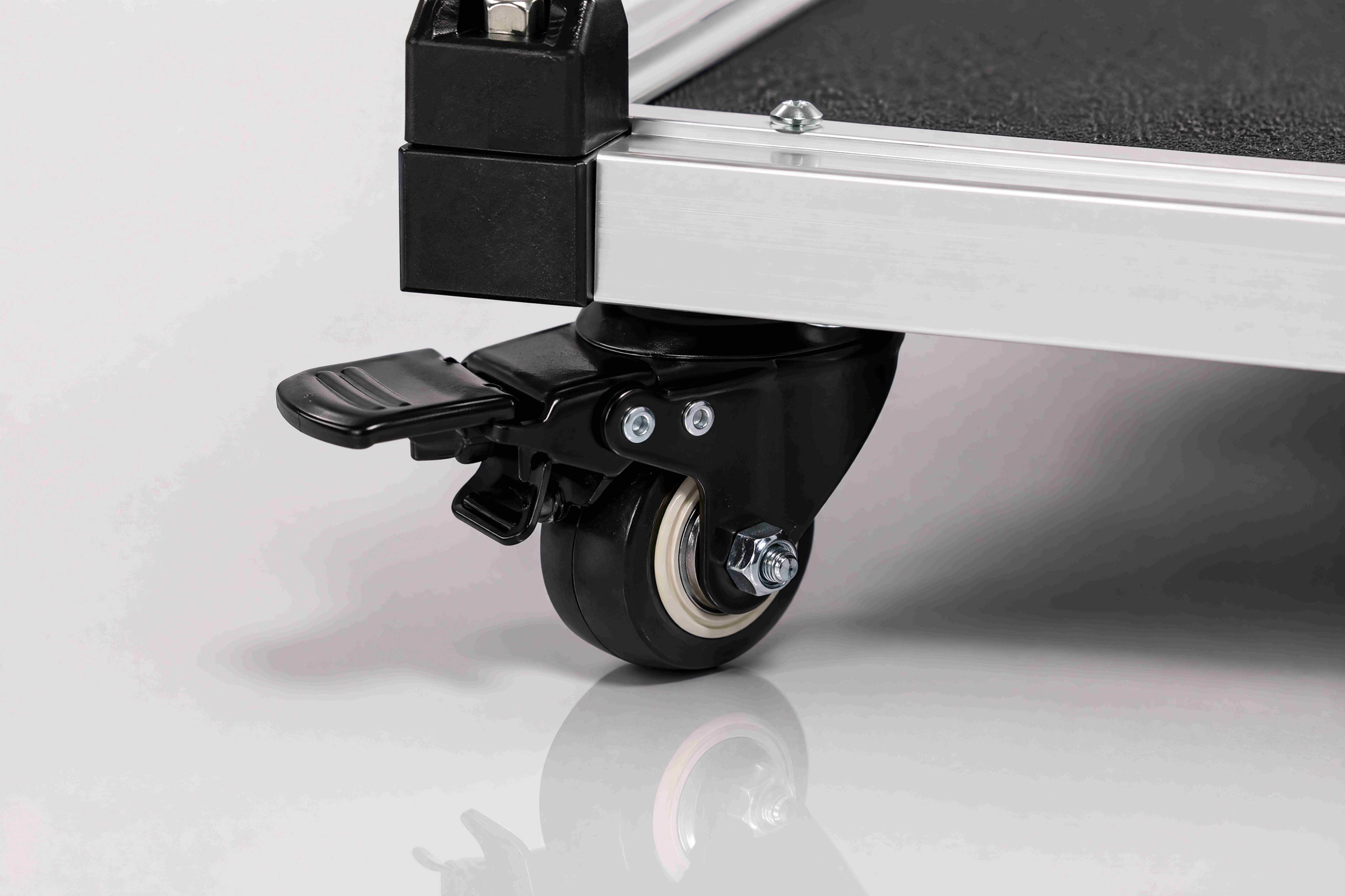 Reptile rack locking caster component detail